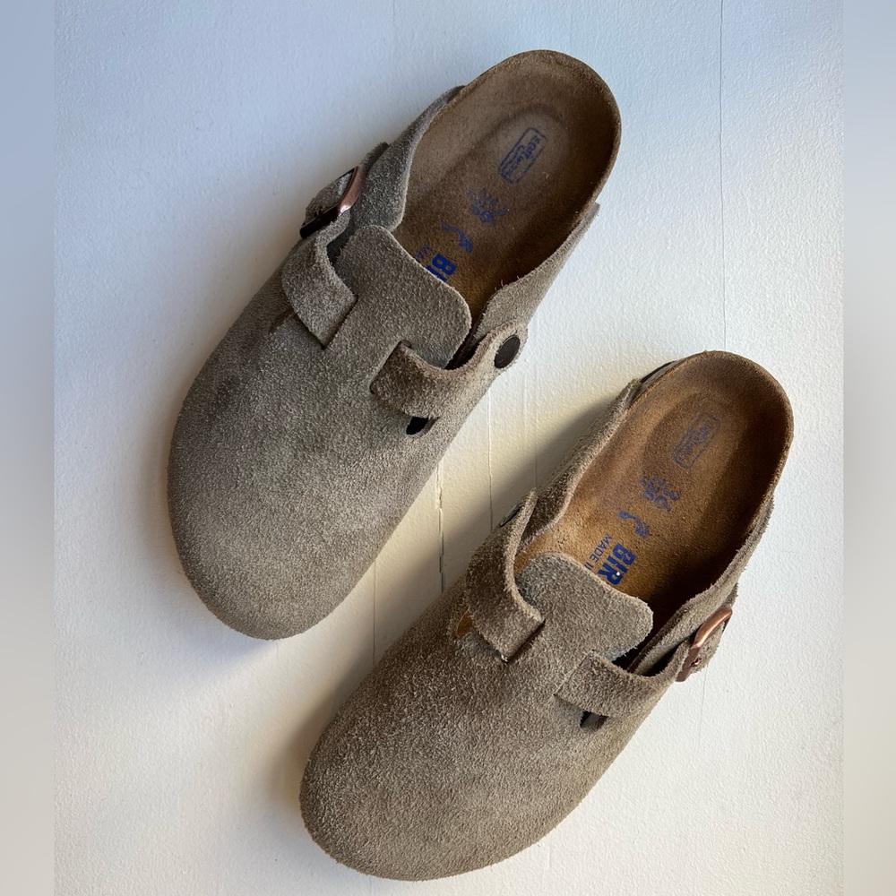 BIRKENSTOCK BOSTON TAUPE SUEDE